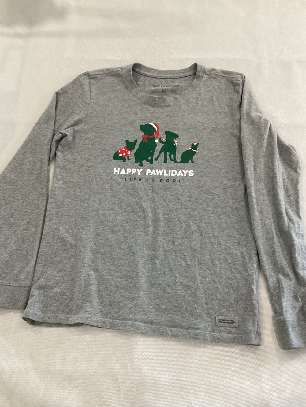 Life Is Good Gray Long-Sleeve Tee with Green & Red Holiday Dog size medium 9/20